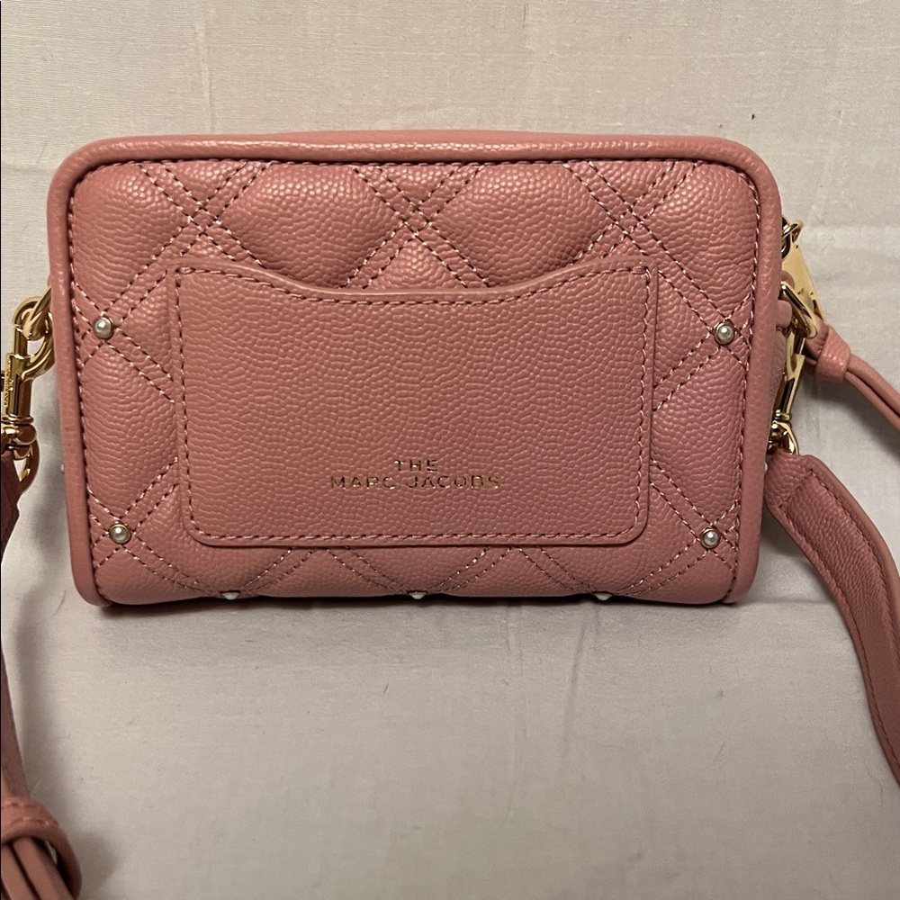 Marc Jacobs The Quilted Softshot 17 in Pink with Pearl Embellishments - Picture 2 of 6